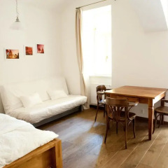Апартаменты Pod Slovany Apartment Прага комната для гостей фото 2