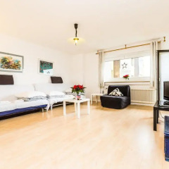 Апартаменты Apartments Köln Neubrück Кёльн комната для гостей фото 3