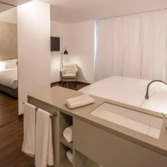 Отель Lux Lisboa Park 4* Стандартный семейный номер с двуспальной кроватью фото 6
