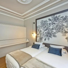 Отель Hostal Central Barcelona Стандартный семейный номер с двуспальной кроватью фото 4