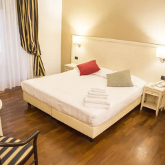 Отель Inn Rome Rooms & Suites 4* Номер Делюкс с различными типами кроватей фото 6