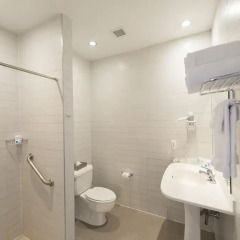Soho Garden Hotel 2* Люкс повышенной комфортности с различными типами кроватей фото 4