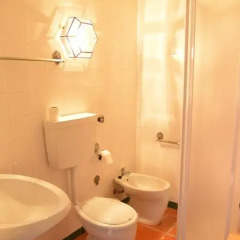Отель Montejunto Eden - Casas de Campo ванная фото 2
