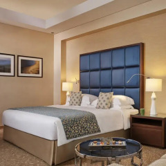 Отель Al Ghurair Rayhaan by Rotana Стандартный номер с двуспальной кроватью фото 5