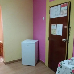 Отель Pensao Residencial Flor dos Cavaleiros 2* Люкс с различными типами кроватей фото 5