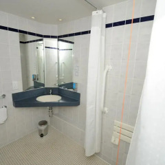 Отель Holiday Inn Express Glasgow Airport 3* Стандартный номер фото 21