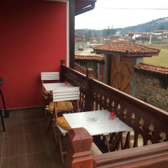 Отель Guest House Romantika Болгария, Копривштица - отзывы, цены и фото номеров - забронировать отель Guest House Romantika онлайн балкон