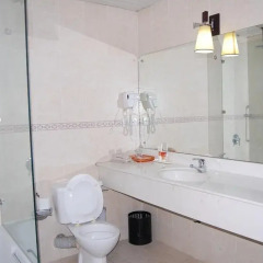 Owu Crown Hotel 4* Стандартный номер с различными типами кроватей фото 5