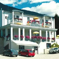 Отель Gasthof Iris Маллес-Веноста парковка