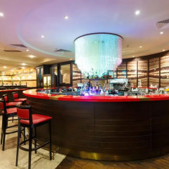 Гостиница Crowne Plaza Minsk гостиничный бар