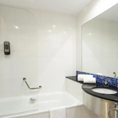 Отель B&B Madrid Airport T1-T2-T3 3* Стандартный номер фото 4