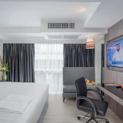 Grand 5 Hotel & Plaza Sukhumvit Bangkok 4* Номер Делюкс с различными типами кроватей фото 8