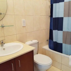 Апартаменты King's Holiday Apartments ванная