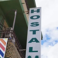 Отель Hostal Alamare спортивное сооружение