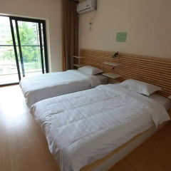 Freeguys Hostel Номер категории Эконом с 2 отдельными кроватями