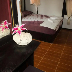 Leaf House Bungalow - Hostel Бунгало с различными типами кроватей фото 10