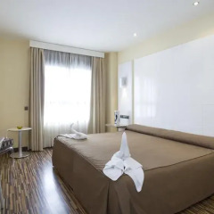 Hotel Málaga Nostrum 3* Люкс с различными типами кроватей