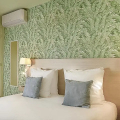 Отель Hôtel Du Centre 2* Стандартный номер с различными типами кроватей фото 6