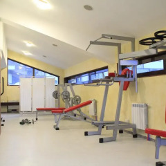 Апартаменты Ski & Holiday Self Catering Apartments Fortuna Банско фитнесс-зал