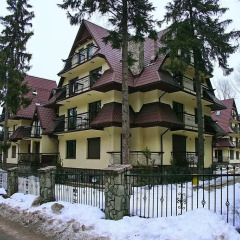 Отель Apartamenty Przy Młynie Закопане приотельная территория