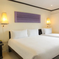 Отель Golden Tulip Essential Pattaya 4* Улучшенный номер с различными типами кроватей фото 29