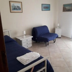 Отель Nonnacettyhouse Торре-дель-Греко комната для гостей фото 2