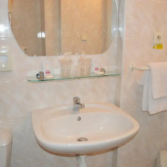 Hotel Meran 3* Стандартный номер фото 5