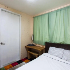 Отель Urban Art Guesthouse 2* Стандартный номер с двуспальной кроватью (общая ванная комната) фото 2