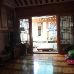 Отель Gaonjae Hanok Guesthouse Южная Корея, Сеул - отзывы, цены и фото номеров - забронировать отель Gaonjae Hanok Guesthouse онлайн интерьер отеля