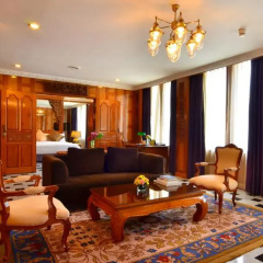 Отель The Tawana Bangkok 3* Люкс с разными типами кроватей