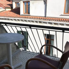 Hotel Ambassador Tre Rose балкон