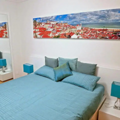 Отель Superior Rentals in Lisbon/Expo with Free Parking Португалия, Лиссабон - отзывы, цены и фото номеров - забронировать отель Superior Rentals in Lisbon/Expo with Free Parking онлайн комната для гостей фото 2