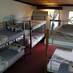 Отель Bamboo Backpackers Кровать в общем номере фото 13