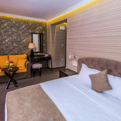 Отель 8 1/2 Art Guest House 3* Стандартный номер с различными типами кроватей фото 8