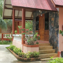 Отель D.R. Lanta Bay Resort 3* Бунгало с различными типами кроватей фото 21