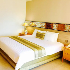 Indra Regent Hotel 4* Улучшенный номер с двуспальной кроватью фото 7