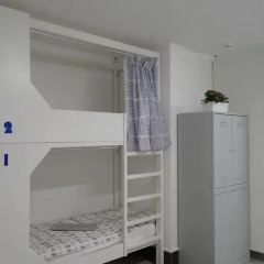 Хостел Crocus Кровать в женском общем номере с двухъярусной кроватью фото 9