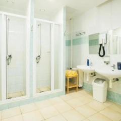 Hostel Advantage Кровать в общем номере с двухъярусной кроватью фото 3