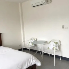 The 9th House - Hostel Улучшенный номер с различными типами кроватей фото 8