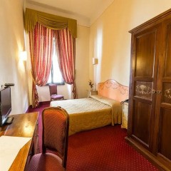 Paris Hotel 3* Номер категории Эконом с различными типами кроватей фото 4