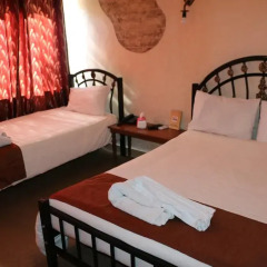 Caravan Hotel 3* Стандартный номер с различными типами кроватей фото 3