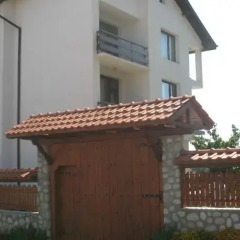Отель Stoyanova Guest House Банско вид на фасад фото 3