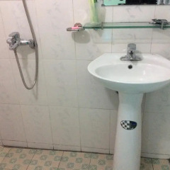 Phuong Nam Hotel Стандартный номер с различными типами кроватей фото 6