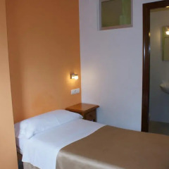 Отель Hostal Puerto Beach Стандартный номер с различными типами кроватей фото 10