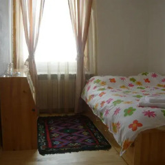 Отель Guest House Edelweiss 2* Стандартный номер с двуспальной кроватью фото 10