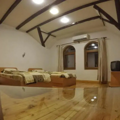 Отель Guest Rooms Plovdiv 3* Стандартный номер с 2 отдельными кроватями (общая ванная комната) фото 6