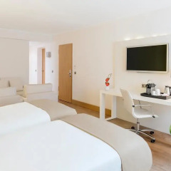 Отель NH Collection Berlin Mitte Am Checkpoint Charlie 4* Стандартный номер с разными типами кроватей фото 25