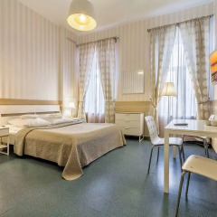 Хостел Друзья Лайф Номер Комфорт с различными типами кроватей фото 3