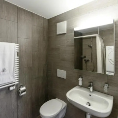 Отель RELOC Serviced Apartments Zurich-Oerlikon Швейцария, Цюрих - отзывы, цены и фото номеров - забронировать отель RELOC Serviced Apartments Zurich-Oerlikon онлайн ванная