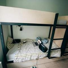 V4Vilnius Hostel Кровать в общем номере с двухъярусной кроватью фото 13